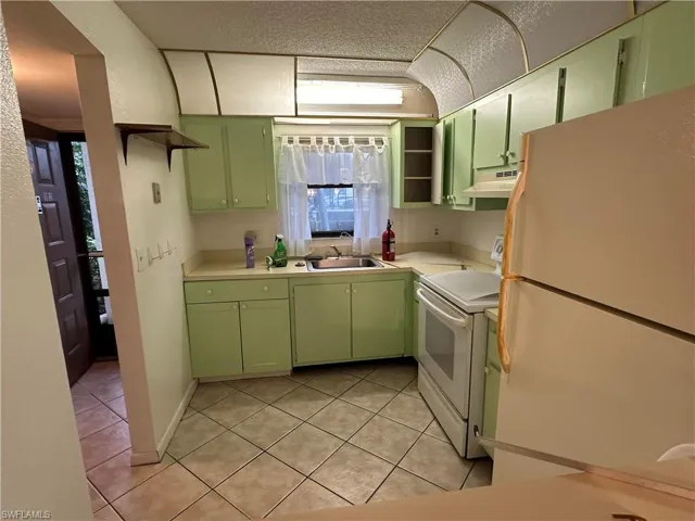 4346  27th SW CT, Naples, FL 34116