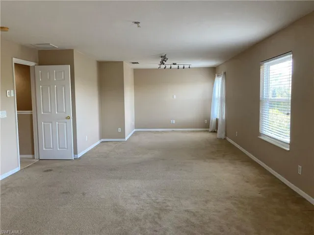 Upper level