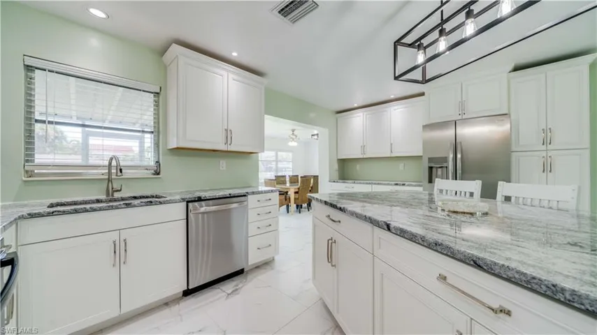 2708 Mangrove St, St. James City, Florida 33956