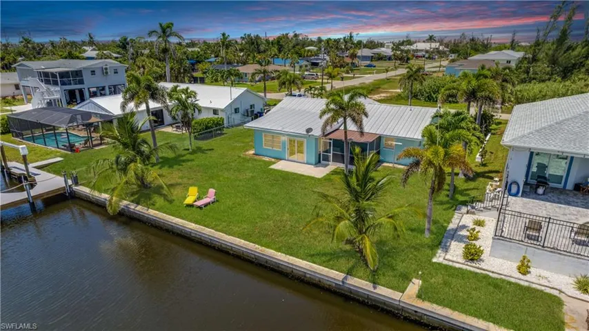 2708 Mangrove St, St. James City, Florida 33956