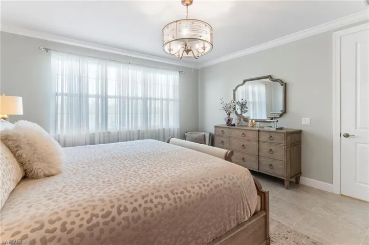 9633  Montelanico  LOOP, Naples, FL 34119