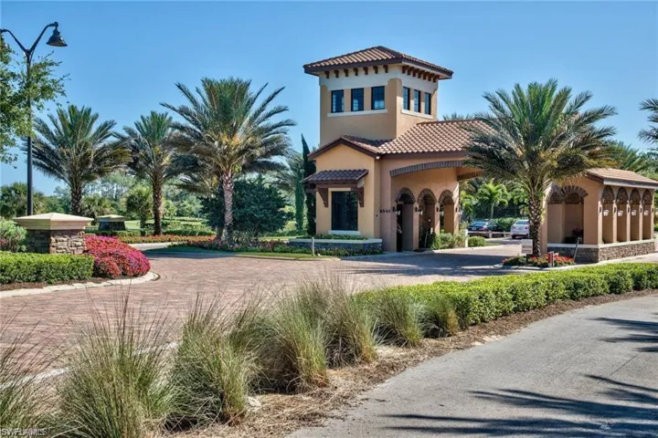 9633  Montelanico  LOOP, Naples, FL 34119