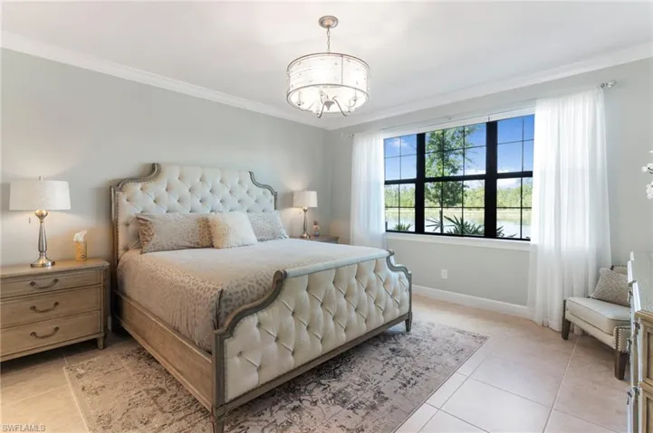 9633  Montelanico  LOOP, Naples, FL 34119