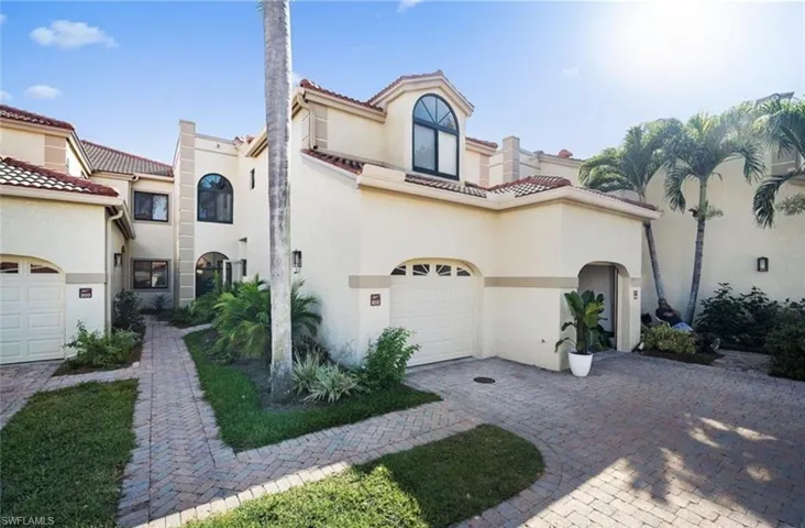 7056 Pelican Bay Blvd B102, Naples, Florida 34108