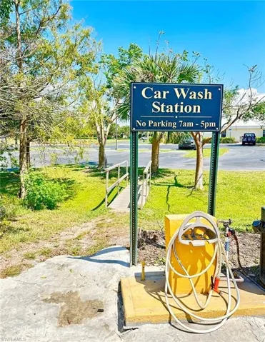Car wash station