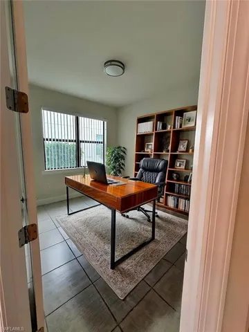 Area furnished WITH VIRTUAL AI