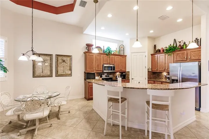 7684  Cottesmore  DR, Naples, FL 34113