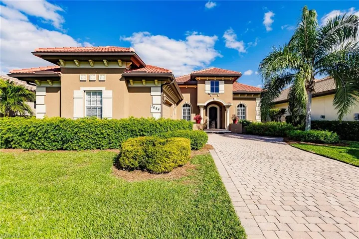7684  Cottesmore  DR, Naples, FL 34113