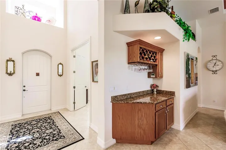 7684  Cottesmore  DR, Naples, FL 34113