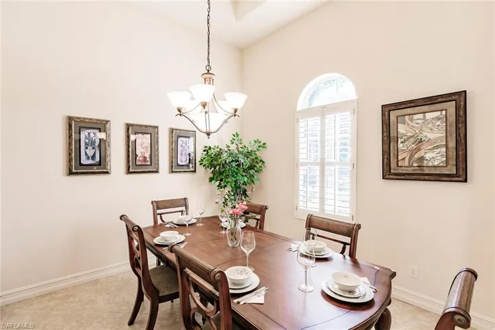 7684  Cottesmore  DR, Naples, FL 34113