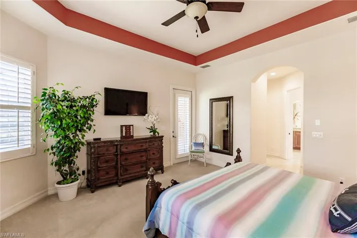 7684  Cottesmore  DR, Naples, FL 34113