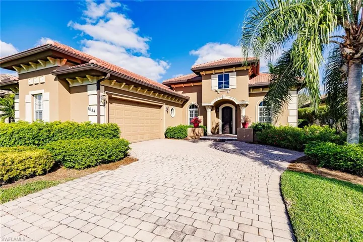7684  Cottesmore  DR, Naples, FL 34113