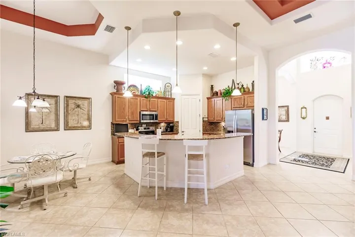 7684  Cottesmore  DR, Naples, FL 34113