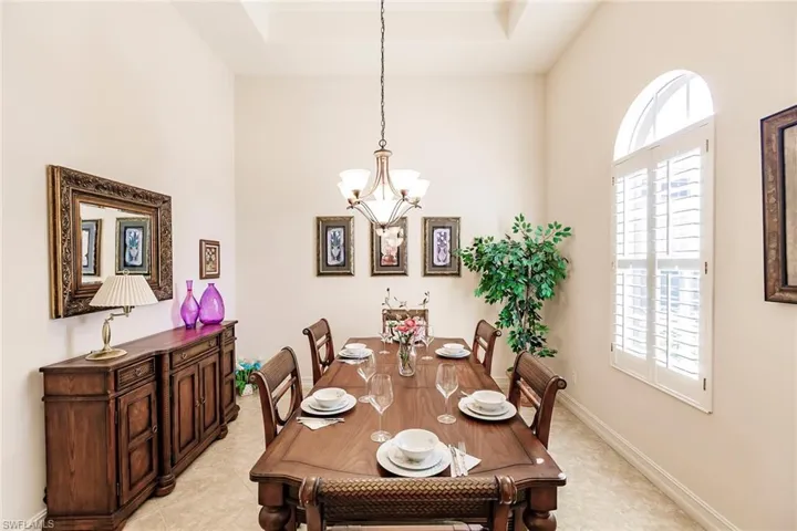 7684  Cottesmore  DR, Naples, FL 34113