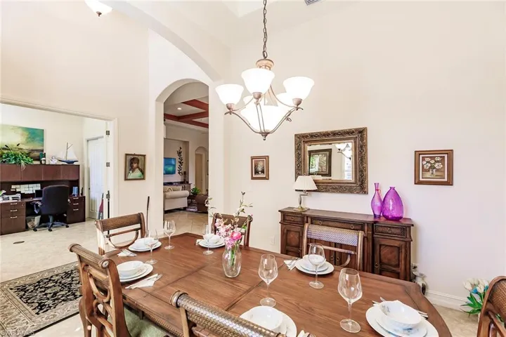 7684  Cottesmore  DR, Naples, FL 34113