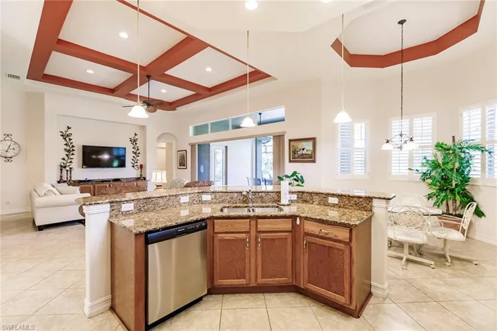 7684  Cottesmore  DR, Naples, FL 34113