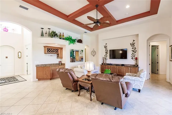 7684  Cottesmore  DR, Naples, FL 34113