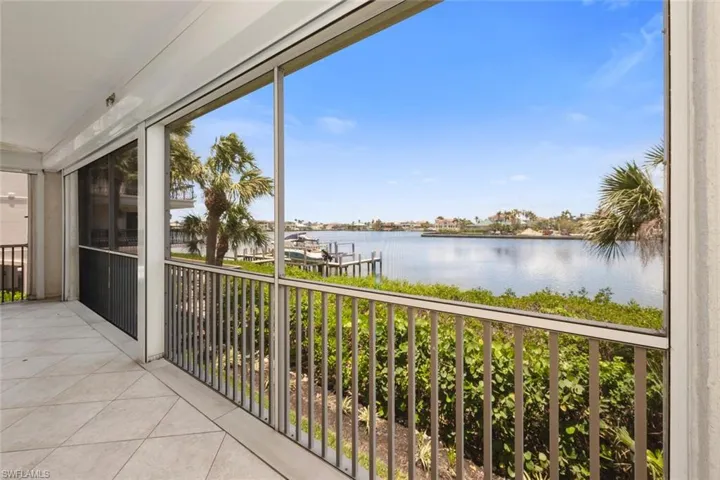 BAY VIEW