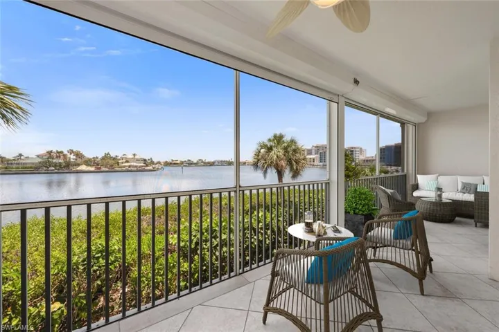 BAY VIEW