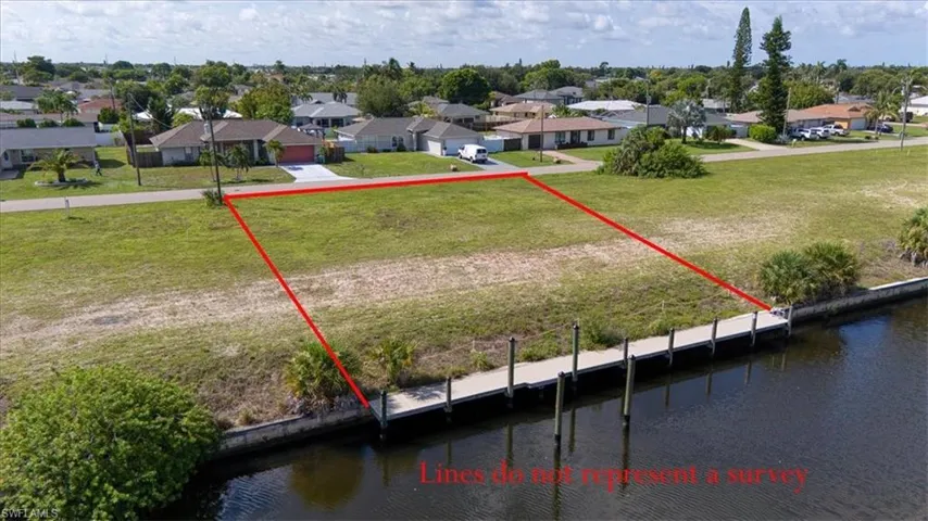 1102 Se 13th Ave, Cape Coral, Florida 33990