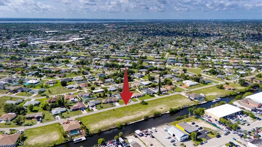 1102 Se 13th Ave, Cape Coral, Florida 33990