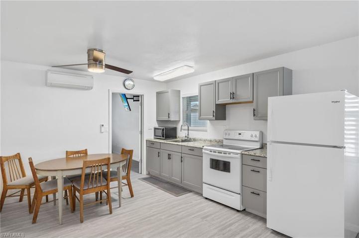 Lower unit kitchen & dining