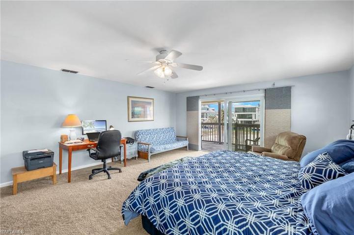 Upper unit Master bedroom
