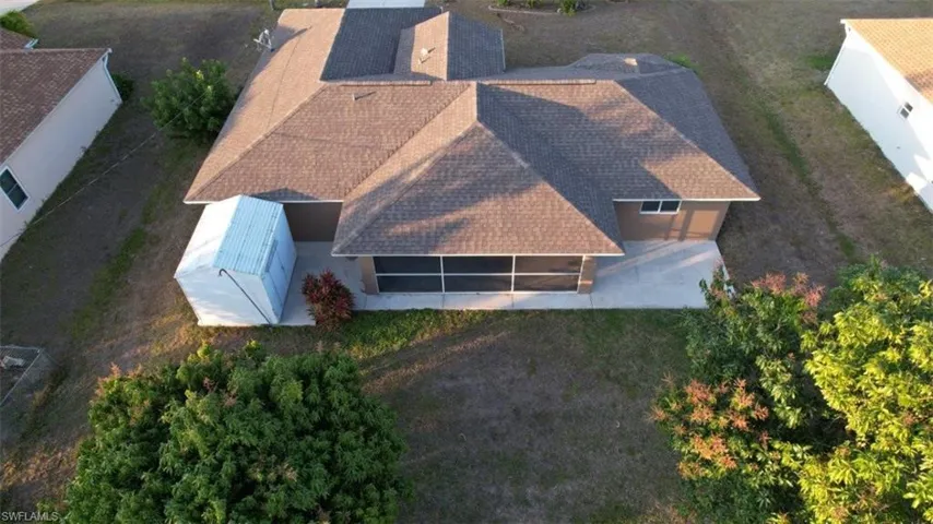 Aerial view of property and surrounding area