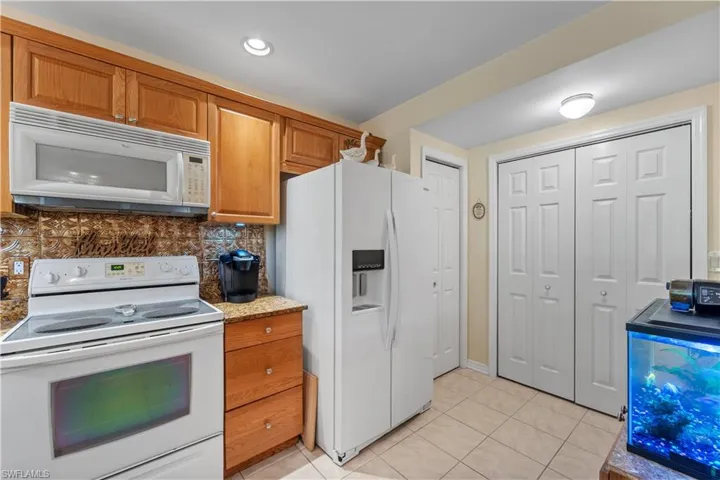 4263 Liron Ave 101, Fort Myers, Florida 33916