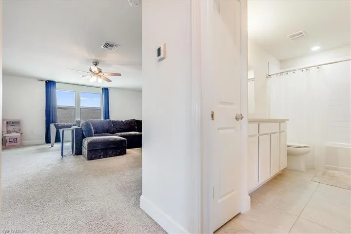 Secondary bathroom on 2nd floor with view of Loft
