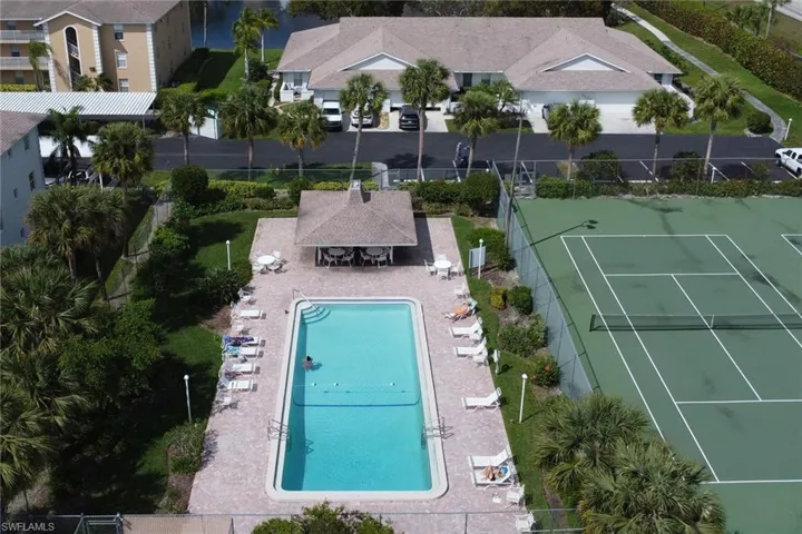 9580  Victoria  LN, Naples, FL 34109