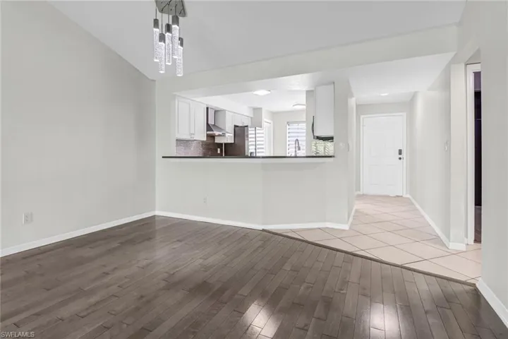 9580  Victoria  LN, Naples, FL 34109
