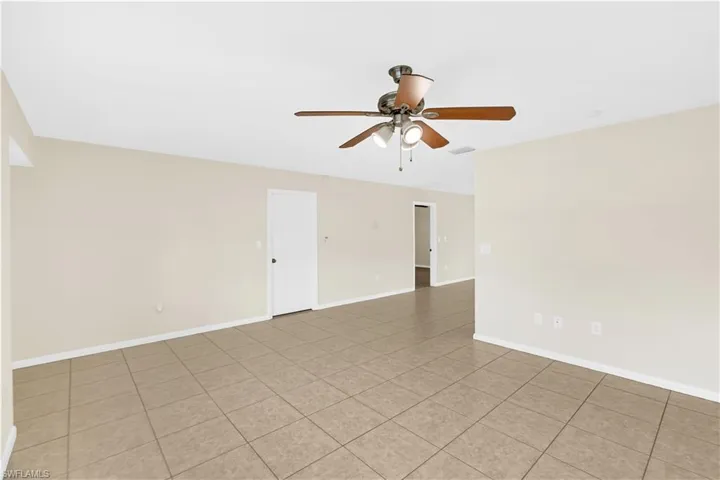 1121 Se 36th St, Cape Coral, Florida 33904