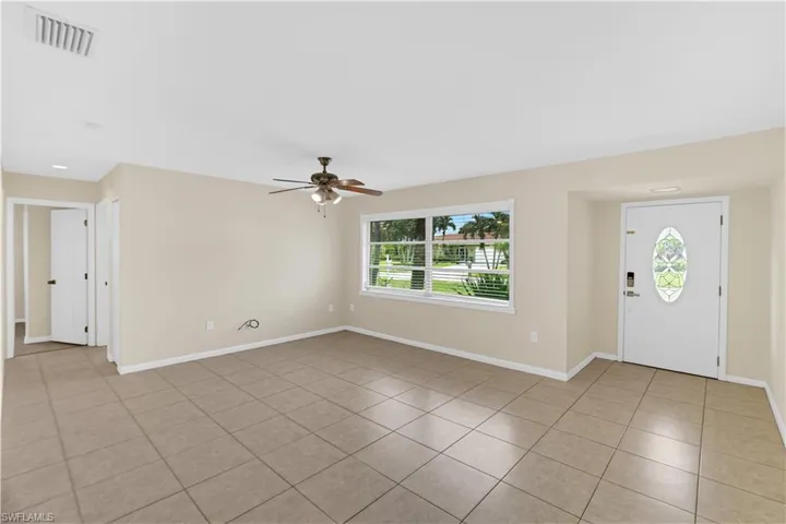 1121 Se 36th St, Cape Coral, Florida 33904