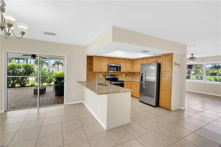 1121 Se 36th St, Cape Coral, Florida 33904