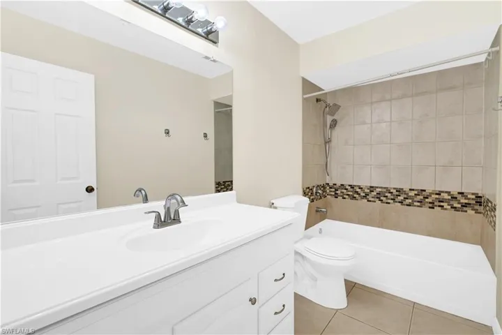 1121 Se 36th St, Cape Coral, Florida 33904