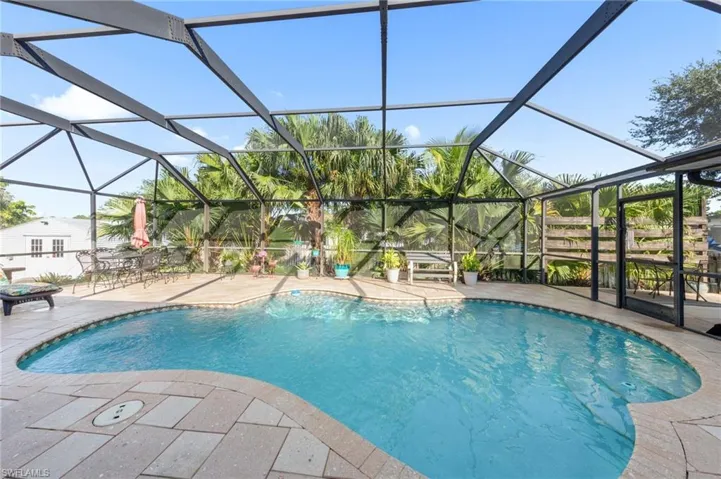 535  Durion  DR, Lehigh Acres, FL 33974