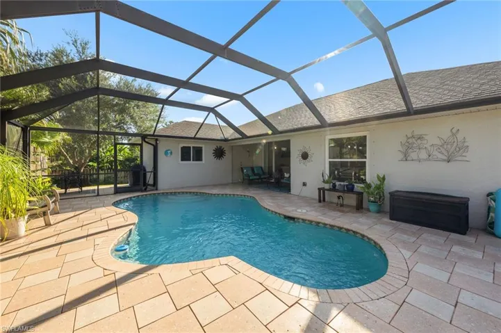 535  Durion  DR, Lehigh Acres, FL 33974