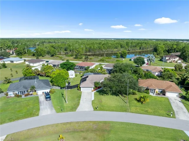 535  Durion  DR, Lehigh Acres, FL 33974