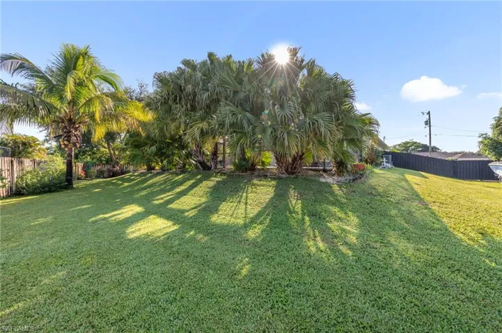 535  Durion  DR, Lehigh Acres, FL 33974
