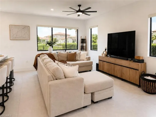 5731 Agostino Way, Immokalee, Florida 34142
