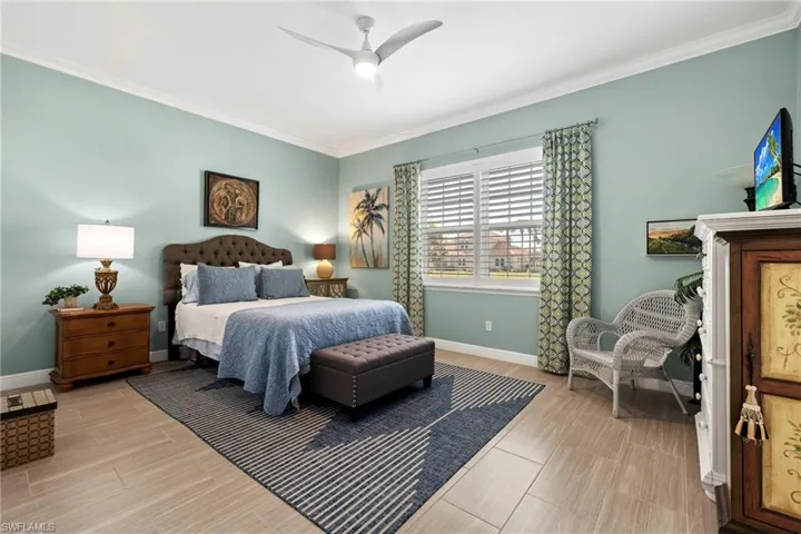 Featuring new crown molding, fixtures, ceramic tile flooring and freshly painted. Restful and peaceful lakeview.