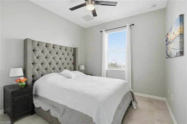 2469 Heydon Cir E, Naples, Florida 34120