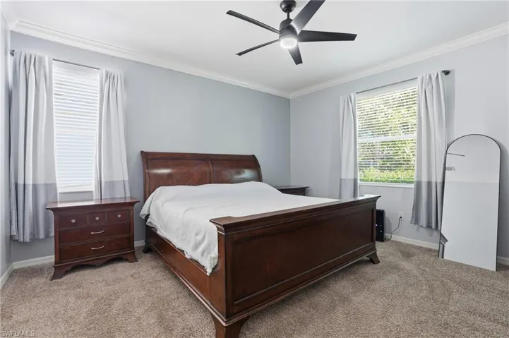 2469 Heydon Cir E, Naples, Florida 34120