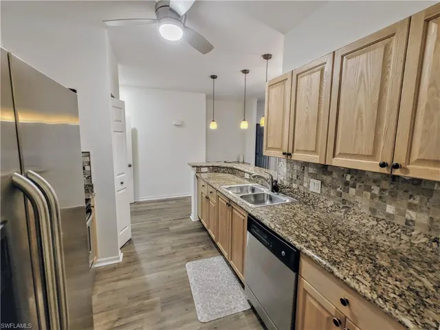1794 Concordia Lake Cir 2607, Cape Coral, Florida 33909
