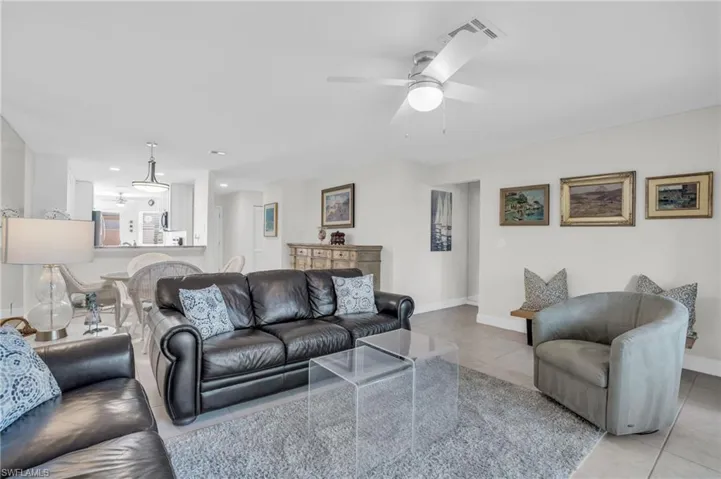 732  Woodshire  LN, Naples, FL 34105