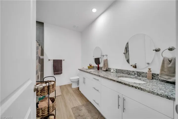 8031 Sandy Cir, Labelle, Florida 33935
