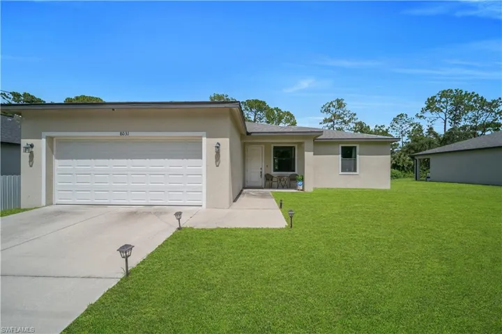 8031 Sandy Cir, Labelle, Florida 33935