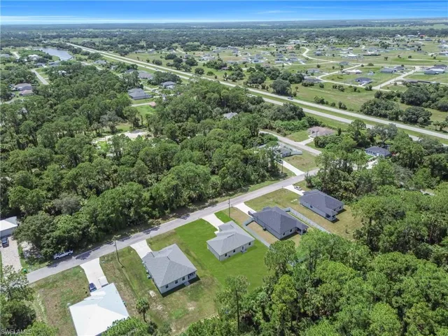 8031 Sandy Cir, Labelle, Florida 33935