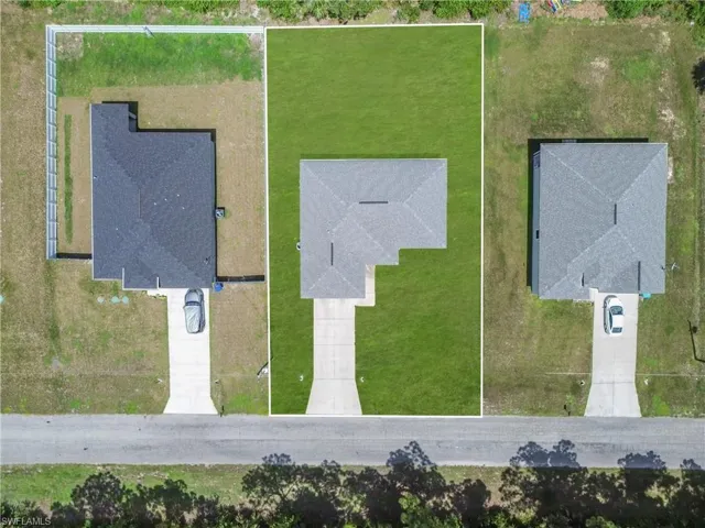 8031 Sandy Cir, Labelle, Florida 33935